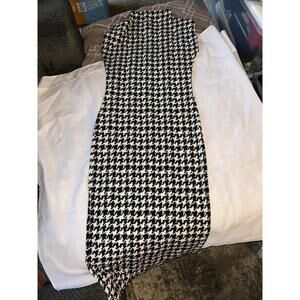 SHEIN Modely Houndstooth Shoulder Pads Mock Neck Bodycon